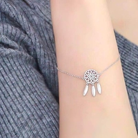 Hot Sale New Fashion Jewelry Hollow Feather Pendant Bracelet for Women