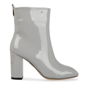 Alyson High Ankle Boots In Light Grey Patent