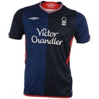 09-10 Nottingham Forest away (with sponsor)