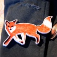 Curious Fox Brooch
