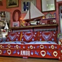 THE AMOR SOFA
