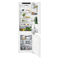 SCE818E5TC Fully Integrated 70/30 Frost Free Fridge Freezer