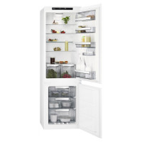 SCE818E6TS Integrated 70/30 Frost Free Fridge Freezer