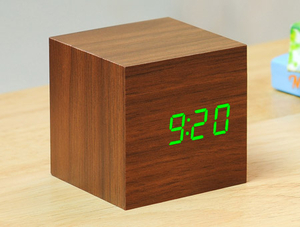 Cube Walnut Click Clock LED Green