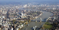 25 Minute Helicopter Tour Over London for Two