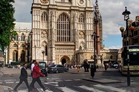 Westminster Abbey and Afternoon Tea at the Amba Hotel for Two