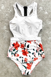 Cupshe Lilies open Print One-piece Swimsuit
