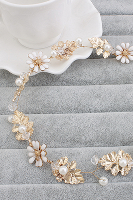 Cute Alloy ＆Imitation Pearls
Party Hairpins Headpiece with
Crystal