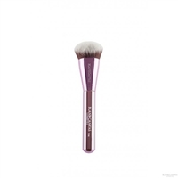 F06 Bevelled Foundation and Contour Brush