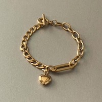 Danni Luxe 18k Gold T Bar Charm Bracelet