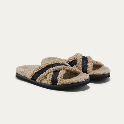 Furry Criss-Cross Strap
Slippers (Hannah)