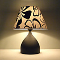 40W Modern Mental Table Lamp In Painting Process
