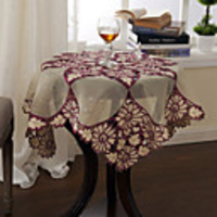 Classic Polyester Geometric Table Cloths