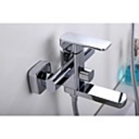 Contemporary Chrome Finish Single Handle Brass Bathtub Faucet with Hand Shower