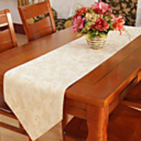 Floral Pattern Polyester Table Runner