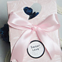 Maple Leaves Design Favor Box With Ribbon (Set of 12)