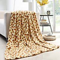 Modern Style Four Leaf Clover Print Flannel Blankets