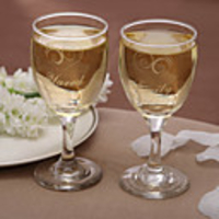Personalized Classic Wineglass (Set of 2)