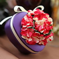 Tinplate Tin Favors With Red Flower-Set of 50