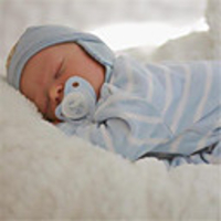 17.5 pouce Poupées Reborn Jouet pour Bébé Nourrisson Baby Doll Reborn Darren Nouveau née réaliste Fabrication à la main Simulation Floppy Head Tissu Vinyle de silicone avec vêtements et accessoires