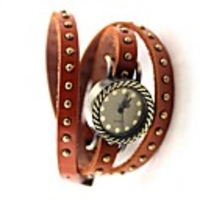 rayures de bronze des points de femmes sont au cœur de la montre à quartz (couleurs assorties)
