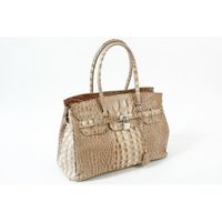 Luana Ferracuti Borsa 367 Women