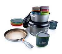 GSI Outdoors Pinnacle Camper Cooking/Dining Set ((L)GSI Pinnacle Camper Cooking/Dining Set)