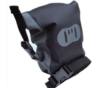 ~OFFER~ AquaPac Stormproof Compact Camera Pouch (Small)