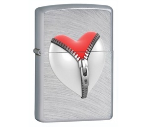 Zippo Zip Heart Ebony Lighter (Zippo Zip Heart Ebony Lighter)