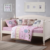 Bloomsbury White Daybed With Optional Trundle (Options: Daybed Only,  Mattress: Daybed Mattress)