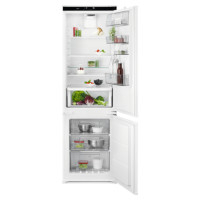 SCE818E8TS 256L Built-In Fridge Freezer E Energy Rating in White