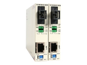 StarTech.com 10/100 Mbps Single Mode WDM Fiber to Ethernet Media Converter Kit - SC - fibre media converter - Ethernet,  Fast Ethernet