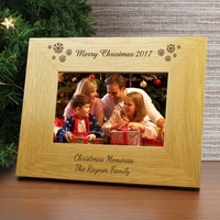 Oak Finish 6x4 Snowflake Photo Frame