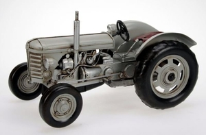 Tinplate JLTR855M-GY Massey Ferguson TO-20 Tractor Scale 1:18 Grey