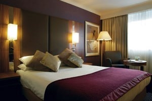 One Night Break with Dinner at The Crowne Plaza Reading