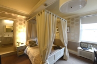 One Night Break with Dinner at The Old Orleton Inn