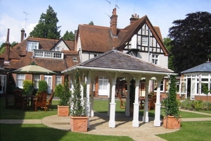 One Night Gourmet Break with Dinner and Breakfast for Two at the Lismoyne Hotel