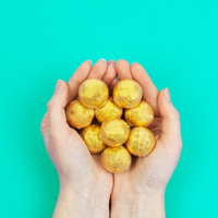 Fizzy Wine Bath Bombs