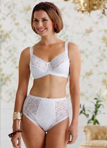 Plus Size Lace Detailed Underwired Bra in White size 48D