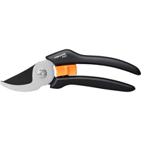 Fiskars P121 SOLID Bypass Secateurs