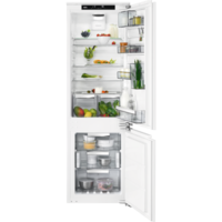 AEG SCE818E5TC Integrated Custom Flex No Frost fridge freezer,  Twin Tech,  70:30 split,  E Energy,  L