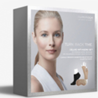 Iluminage Deluxe Anti-Ageing Gift Set - XS-S (Worth £85)
